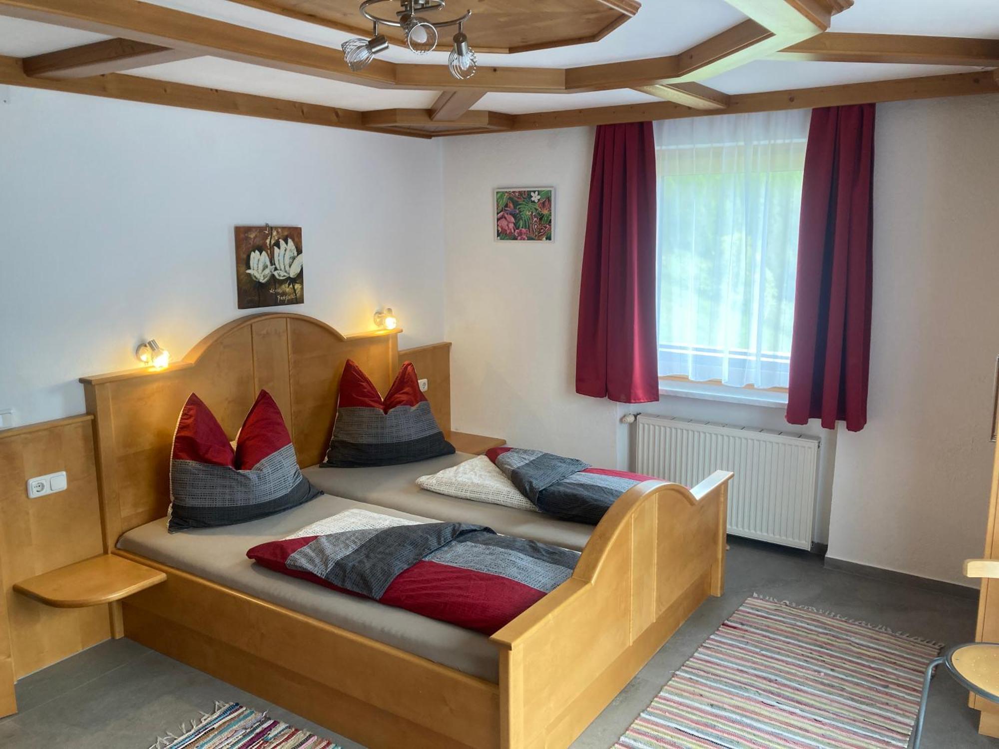 Ferienwohnung Kramserhof Heiligenblut Exterior foto
